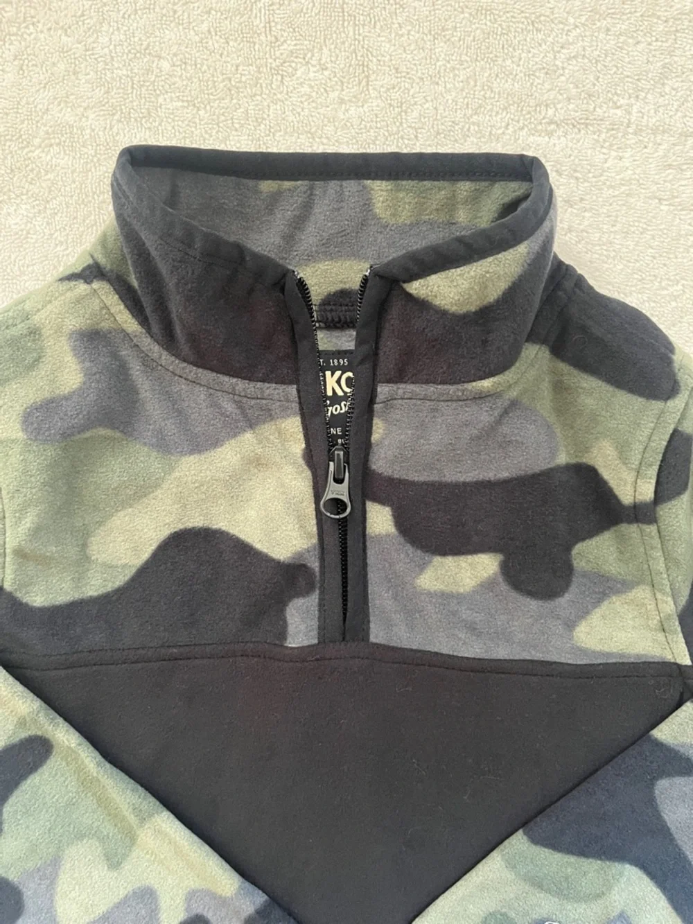 OshKosh B'gosh NWT 1/4 Zip Fleece Jacket Green Camo, Toddler Boys Size 5